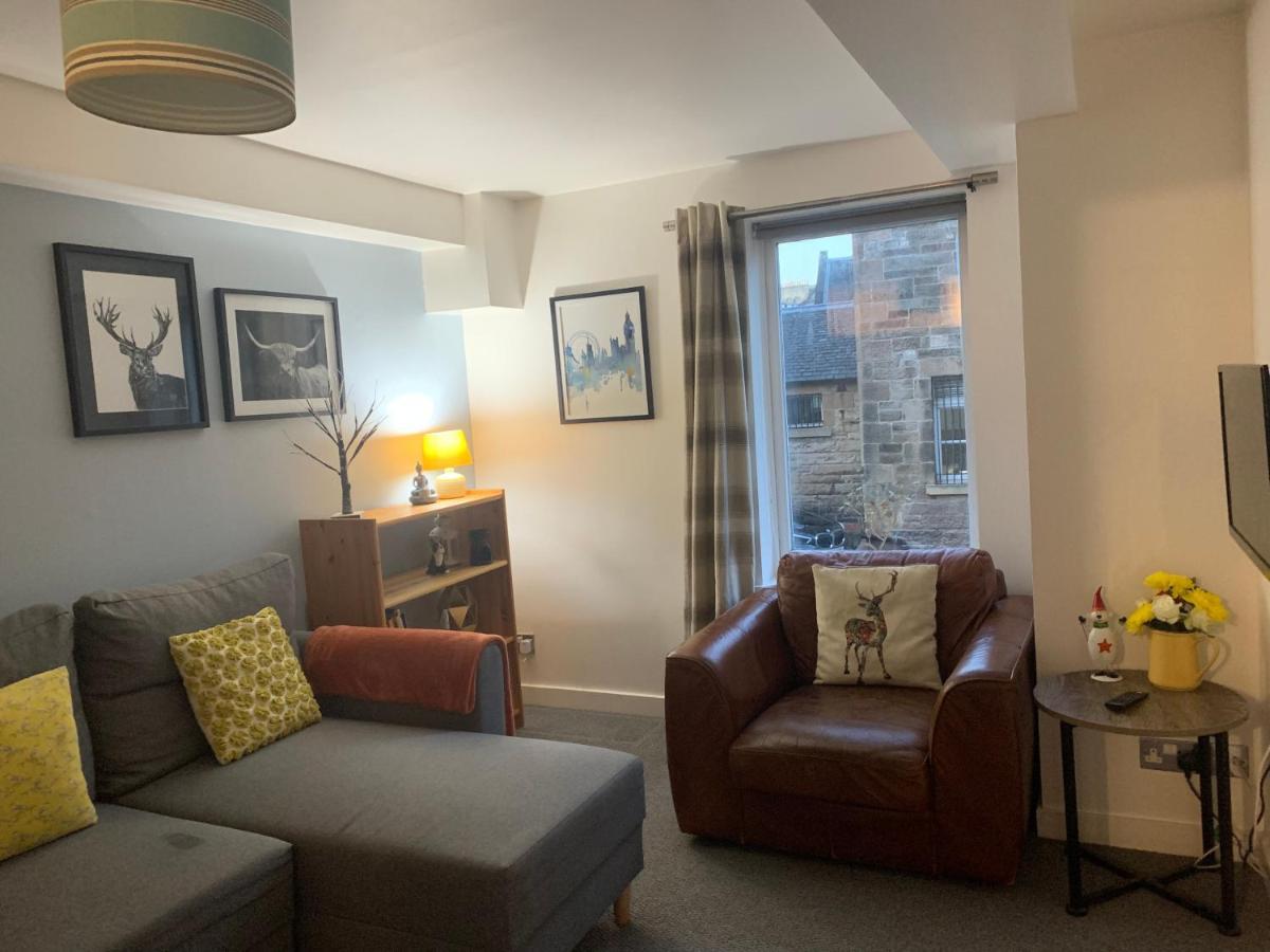 Beautiful 1-Bed Apartment Near Castle Edimburgo Exterior foto